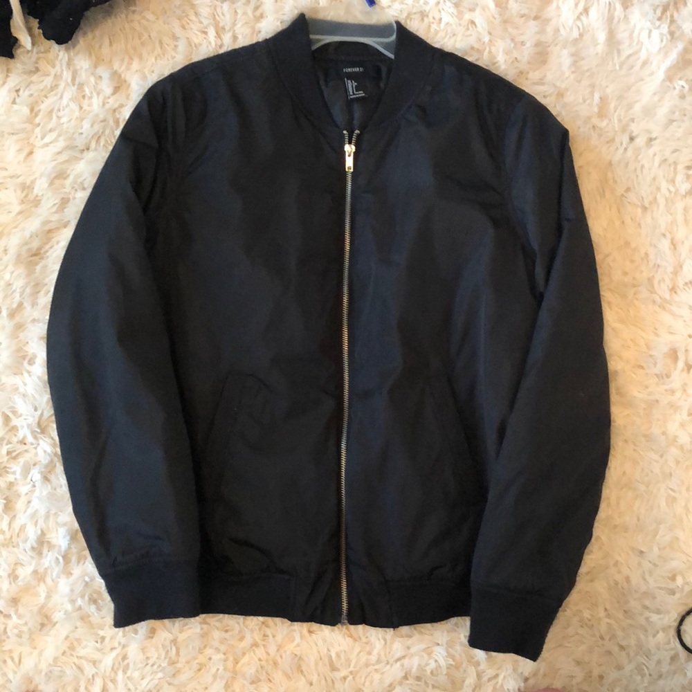 Forever 21 black zipper down bomber jacket